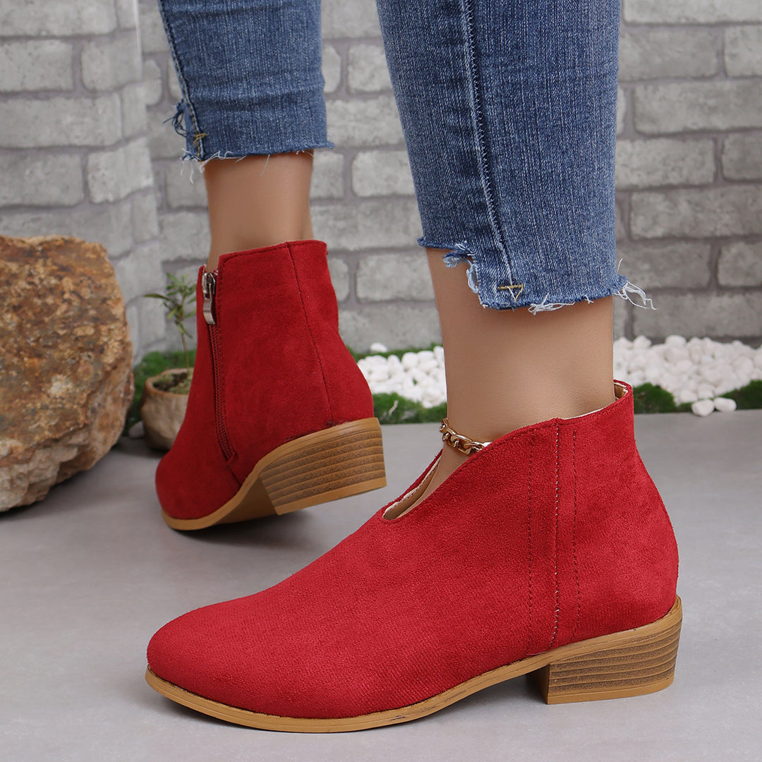 Damen nan V‑Ausschnitt Ankleboots aus Veloursoptik mit seitlichem Reißverschluss und niedriger Holzblocksohle Echo Archiv