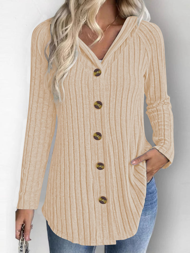 Damen Gerippte Kapuzen-Cardigan-Bluse mit Holzknopfleiste und gerafften Ärmeln – Veloura