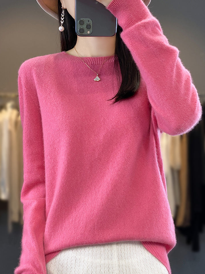 Damen Luxuriöser Feinstrick-Rundhalspullover mit softem Fluffy‑Finish und schmaler Bündchenform Echoarchiv