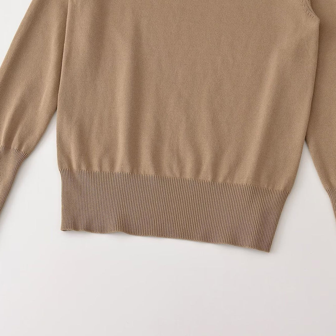 Damen Feinstrick-Pullover mit Streifenmuster, Rundhalsausschnitt und Zierknopfbesatz Echoarchiv
