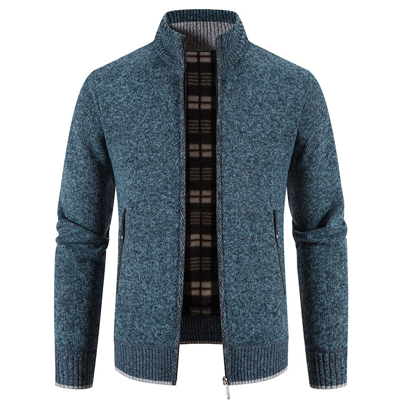 Herren Strickjacke mit hohem Kragen und praktischen Reißverschlusstaschen Echoarchiv