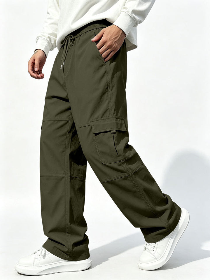 Herren Cargohose mit weitem Schnitt und elastischem Bund Echoarchiv