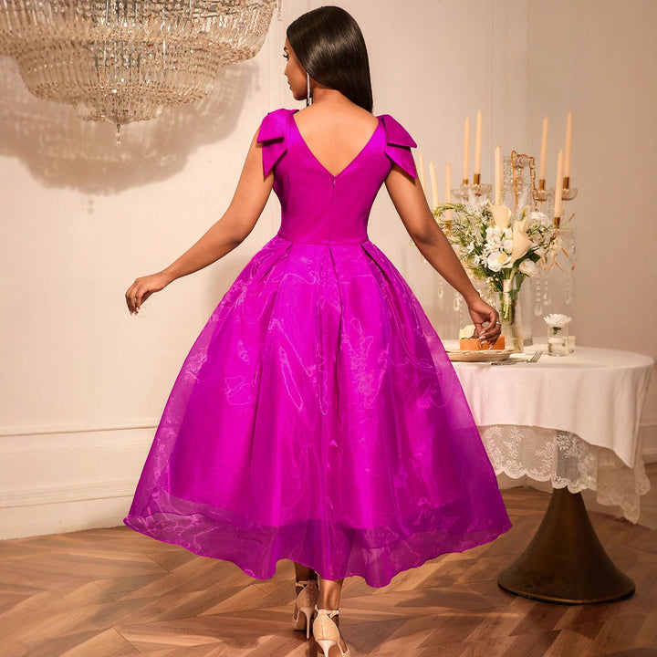 Damen A-Linien Cocktailkleid mit voluminösen Schleifenärmel Echo Archiv