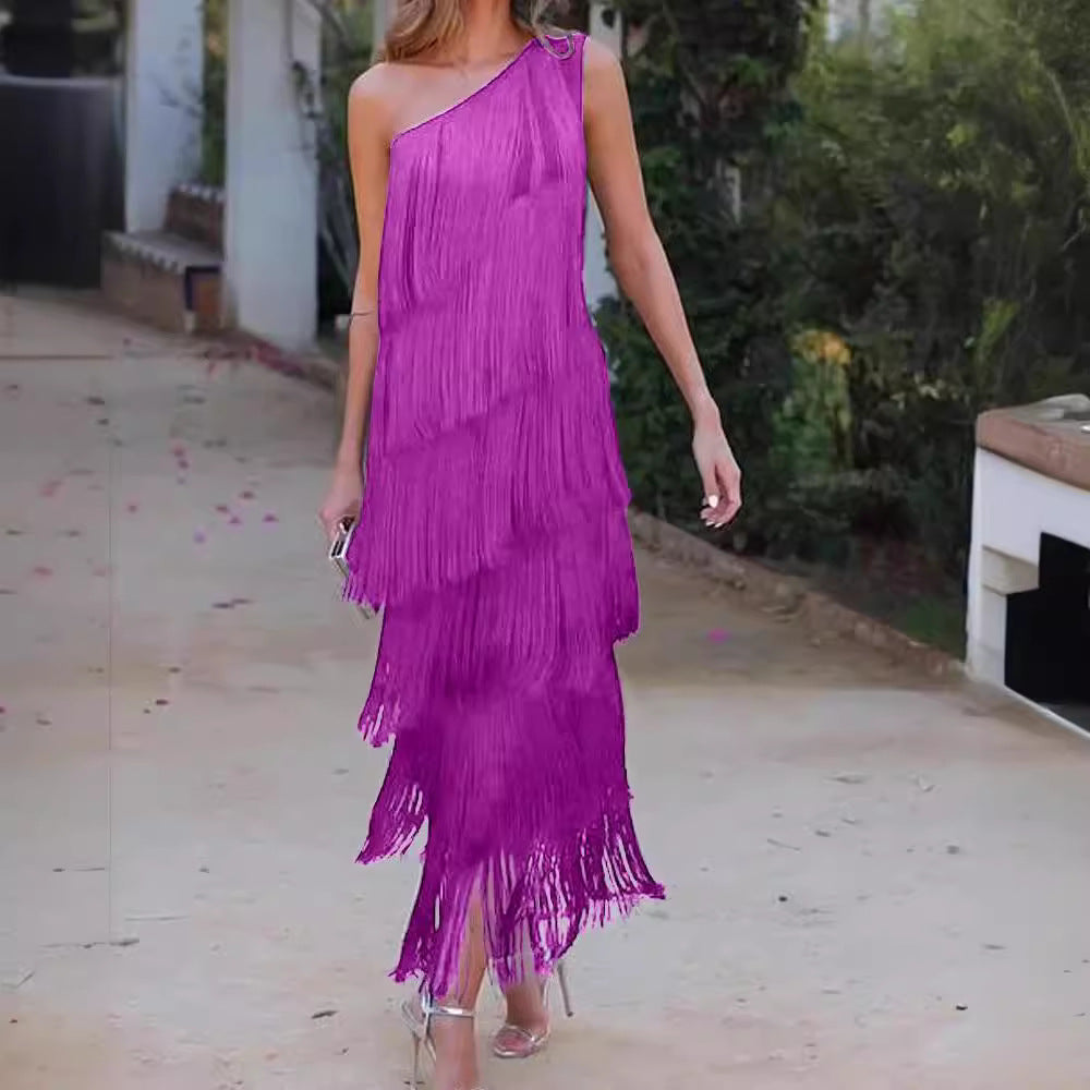 Damen Fransen Maxikleid mit asymmetrischem Schnitt und elegantem Detail Echo Archiv