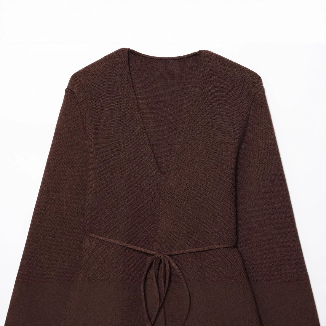 Damen taillierte Strickjacke mit tiefem V-Ausschnitt, Bindegürtel und kastigen Ärmeln – Veloura