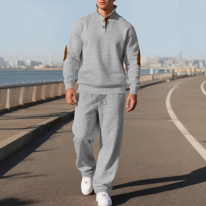 Herren modischer Strickpullover mit klassischem Kragen und Lederdetails Echoarchiv