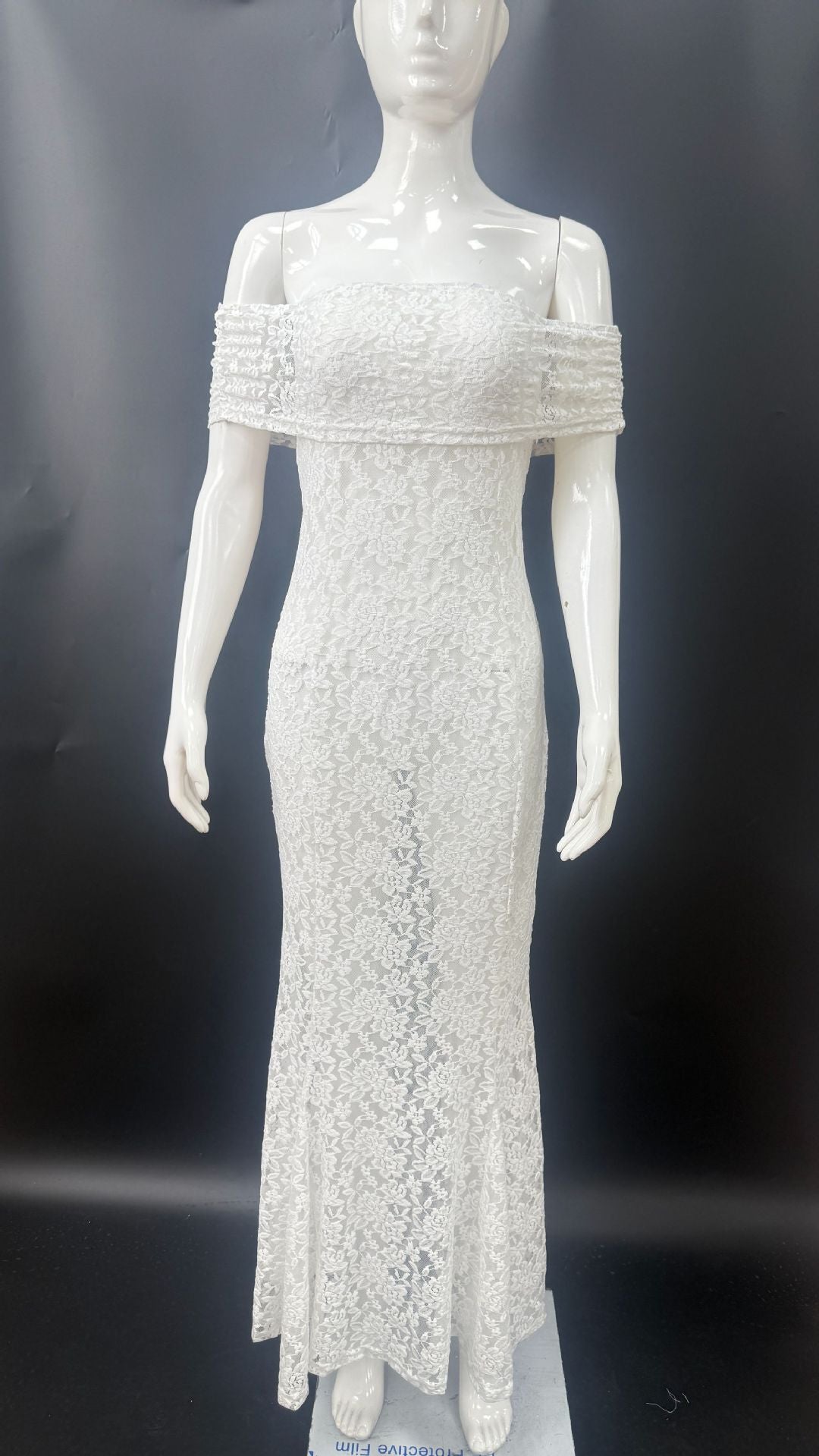 Damen Verführerisches Spitzen-Maxikleid mit schulterfreiem Design Echo Archiv