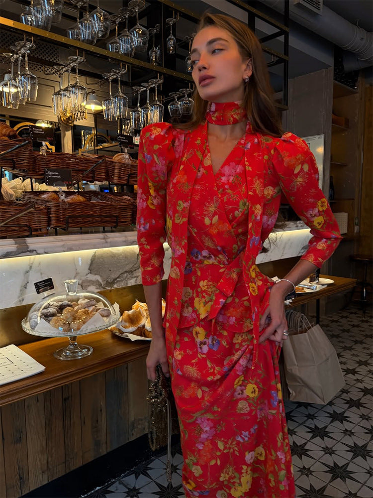 Damen Wickel-Maxikleid mit floralem Print, Puffärmeln und Schalkragen Echoarchiv