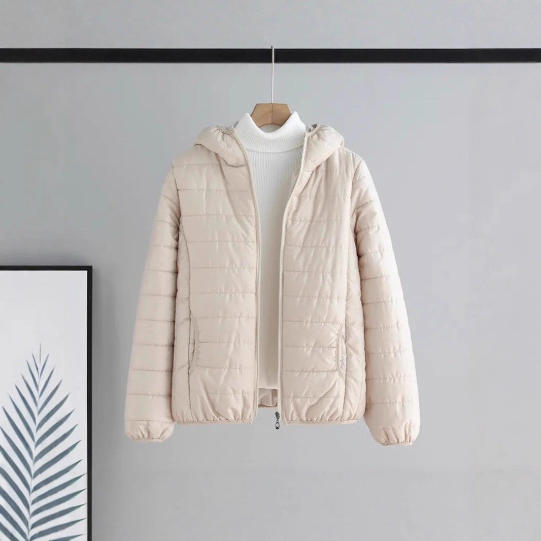 Damen leichte gesteppte Kapuzenjacke mit Thermoisolierung – Célinea