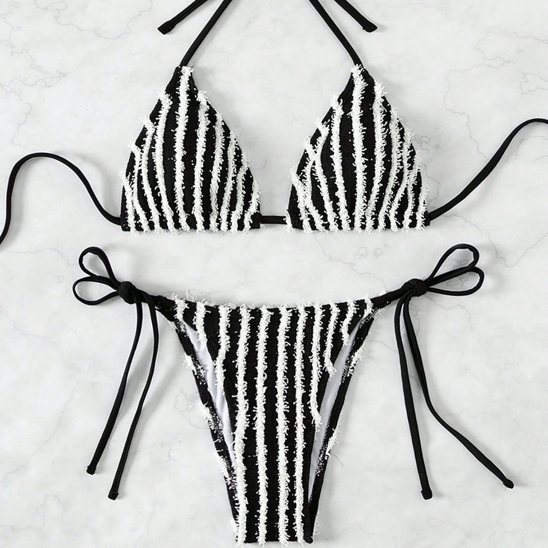 Damen Triangel-Bikini mit auffälligem Streifenmuster Echo Archiv