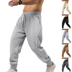 Herren Sportliche Jogginghose mit seitlichen Reißverschlusstaschen Echoarchiv