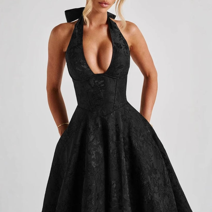Damen Elegantes Halterneck-Ballkleid mit fließendem Rock Echo Archiv