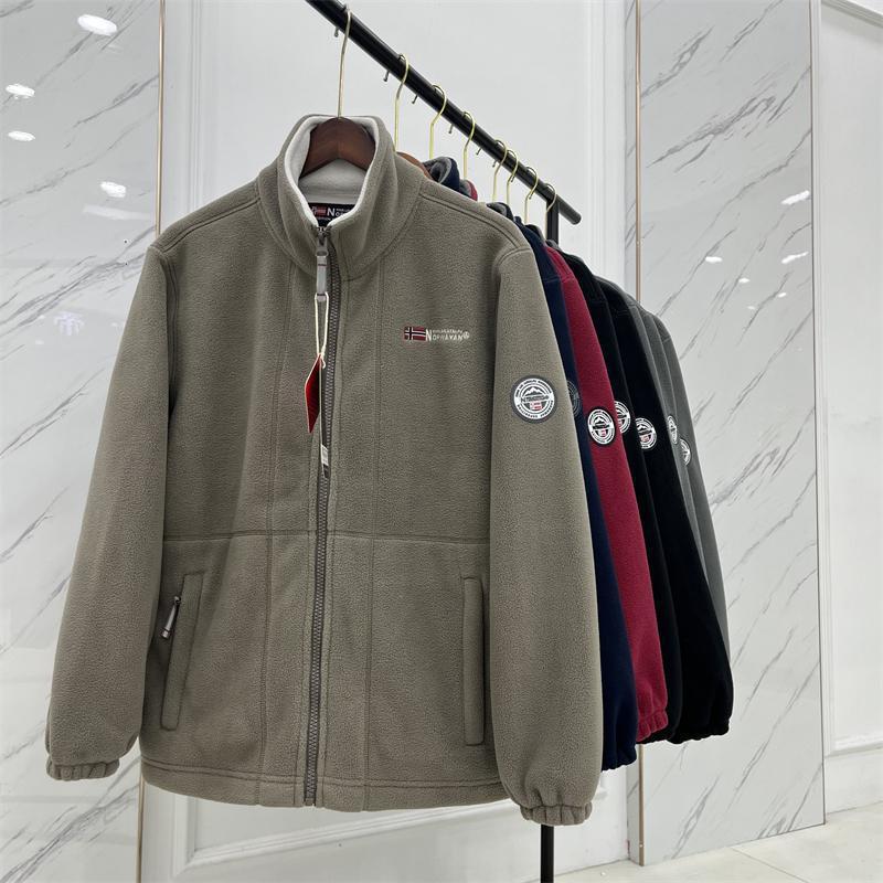 Herren Wärmende Fleecejacke mit Stehkragen, Reißverschluss und elastischen Bündchen Echo Archiv