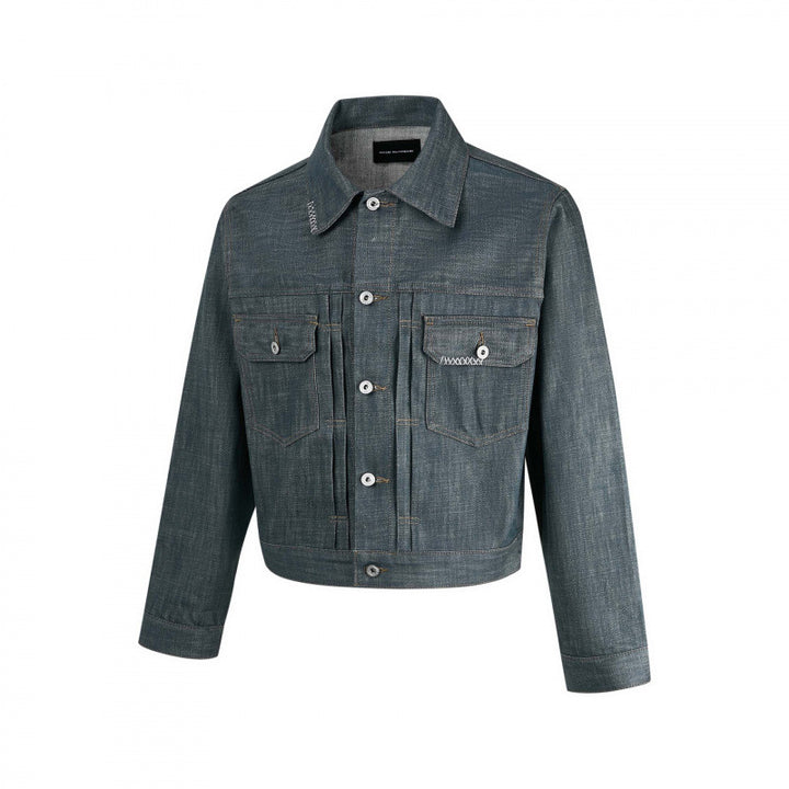Herren Kurz geschnittene Jeansjacke mit vertikalen Biesen, Pattentaschen und kastiger Silhouette Echo Archiv