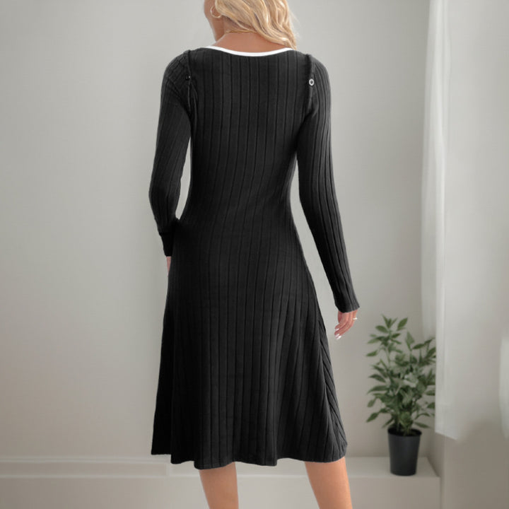 Damen Geripptes Strick-Midikleid mit V-Ausschnitt, figurbetonter Silhouette und seitlichem Schlitz Echoarchiv