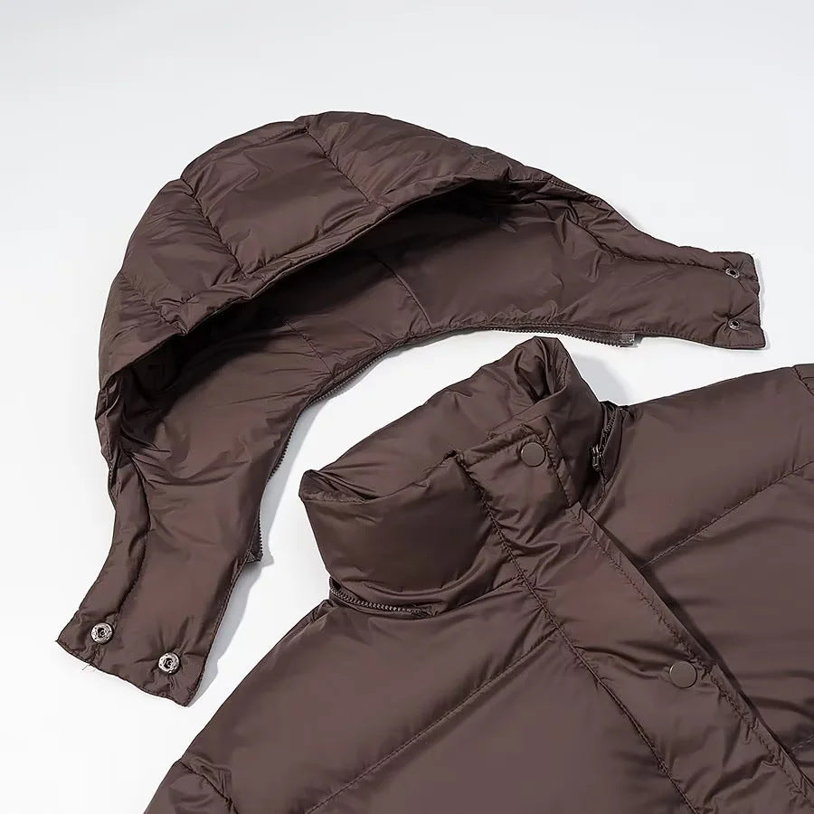 Damen kurzer gesteppter Pufferjacke mit abnehmbarer Kapuze und Tunnelzugsaum – Célinea