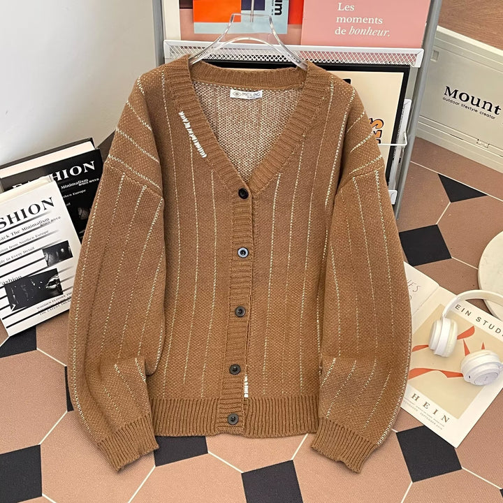 Damen Strickjacke mit V-Ausschnitt und Knöpfen Echoarchiv