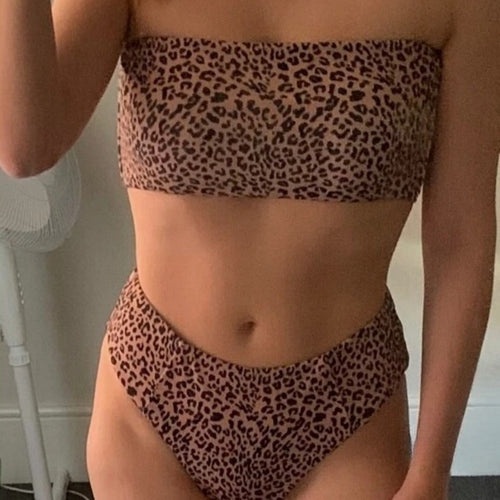 Damen Bandeau-Bikini mit hohem Beinausschnitt Echo Archiv