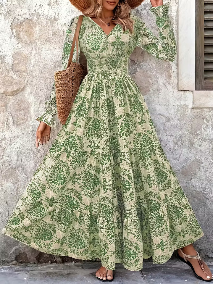 Damen Boho‑Maxikleid mit Smok‑Taillenpartie, V‑Ausschnitt und Stufenrock Echo Archiv