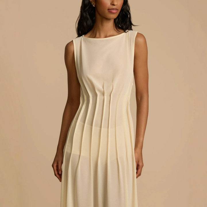 Damen Langes Abendkleid mit raffinierten Falten Echo Archiv