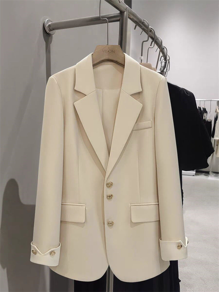 Damen Eleganter Blazer mit goldenen Knopfdetails Echo Archiv