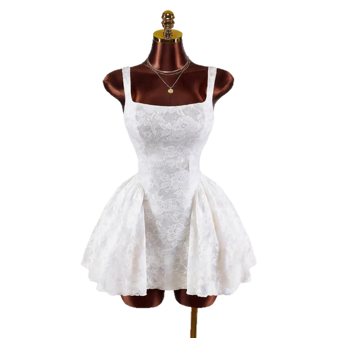 Damen nan tailliertes Spitzen-Cocktailkleid mit Korsett-Bustier und doppellagigem Schößchenrock Echo Archiv