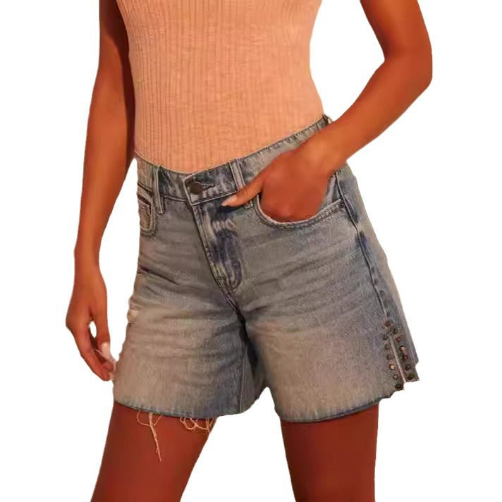 Damen modische Destroyed Denim-Shorts mit Nietenverzierung Echo Archiv
