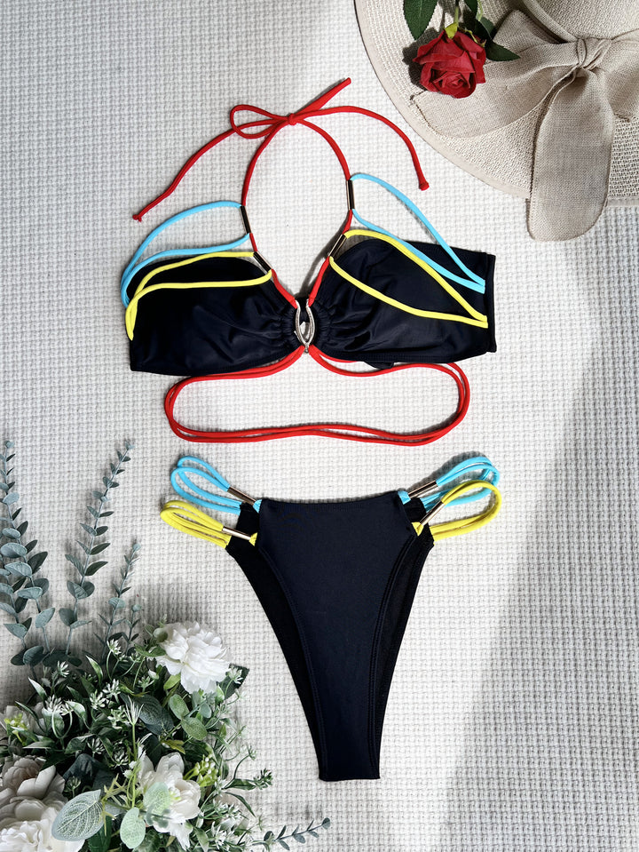 Damen Hochgeschnittener Bikini mit innovativem Schnür-Design Echo Archiv