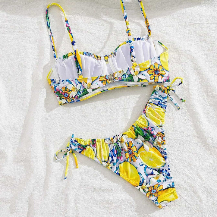 Damen Bikini-Set mit raffinierten Bindebändern und aufregendem Blumenmuster Echo Archiv