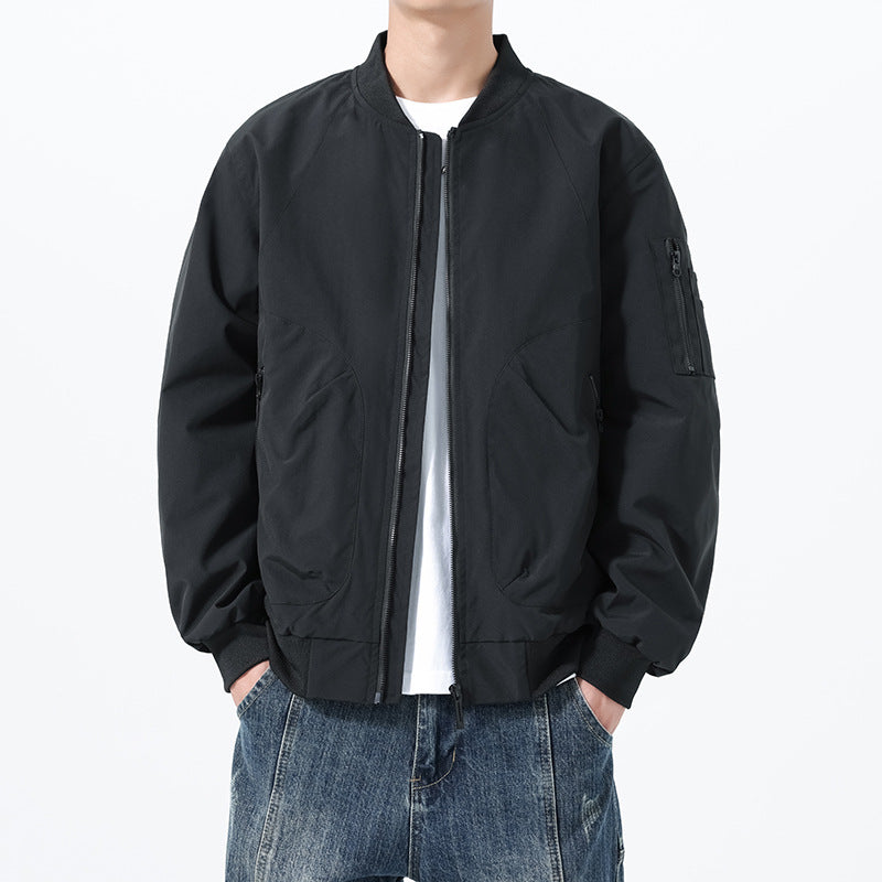 Herren Leichte Bomberjacke im Utility‑Style mit Ärmeltasche und Rippenbündchen Echo Archiv
