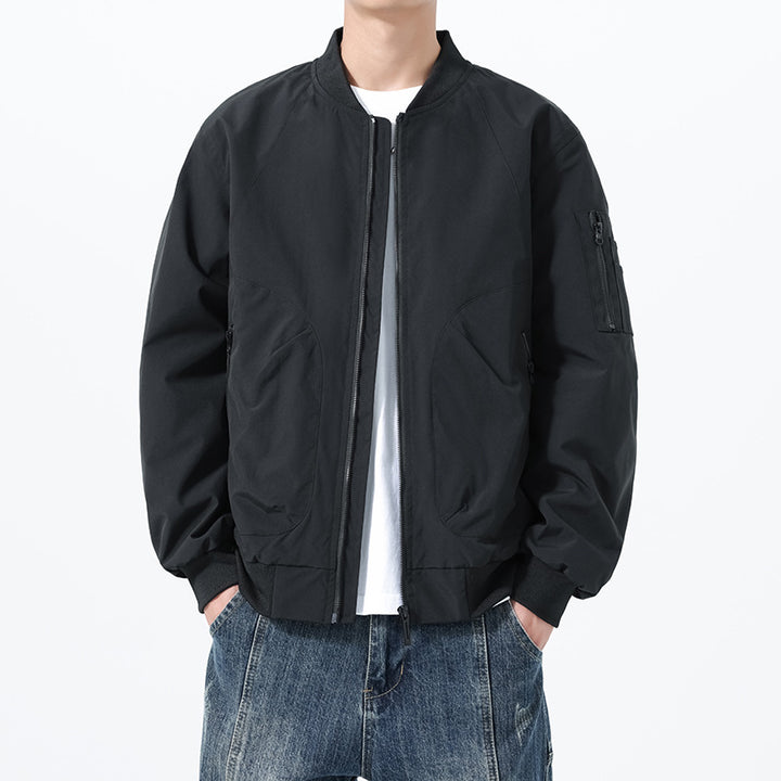 Herren Leichte Bomberjacke im Utility‑Style mit Ärmeltasche und Rippenbündchen Echo Archiv