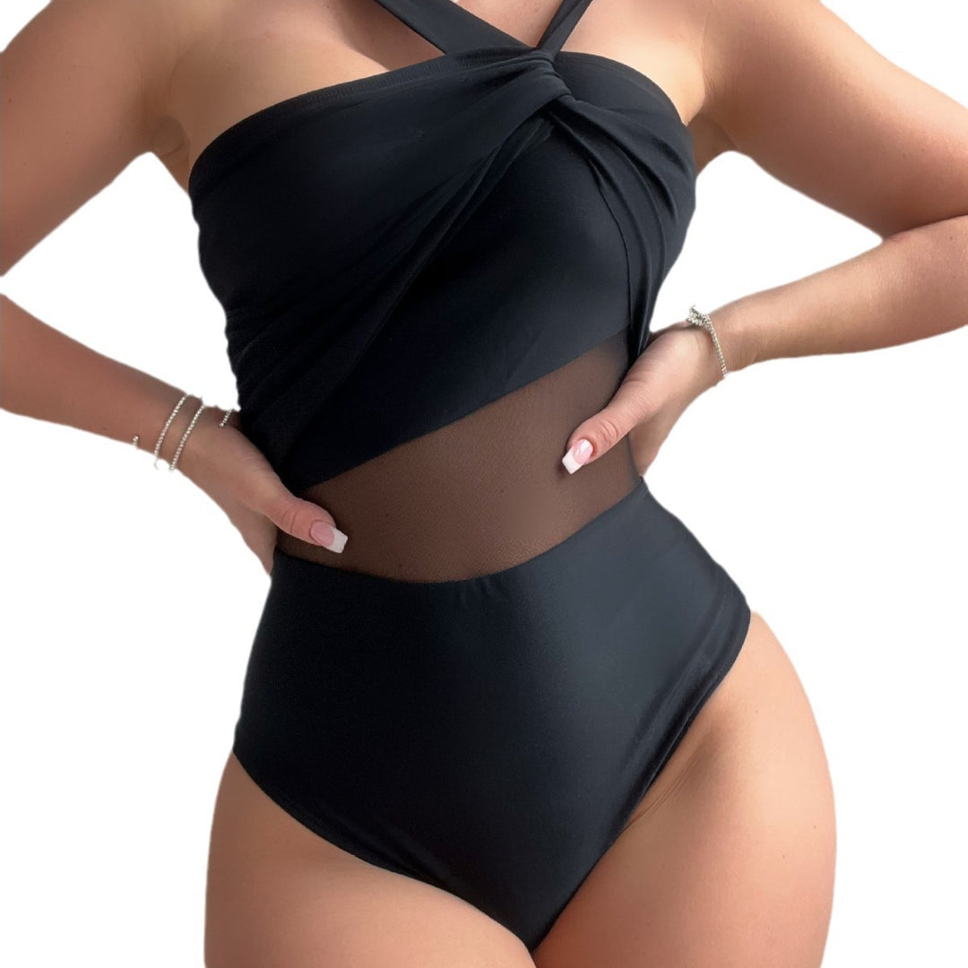 Damen Eleganter Einteiler Badeanzug mit Modernem Stoffmix Echo Archiv