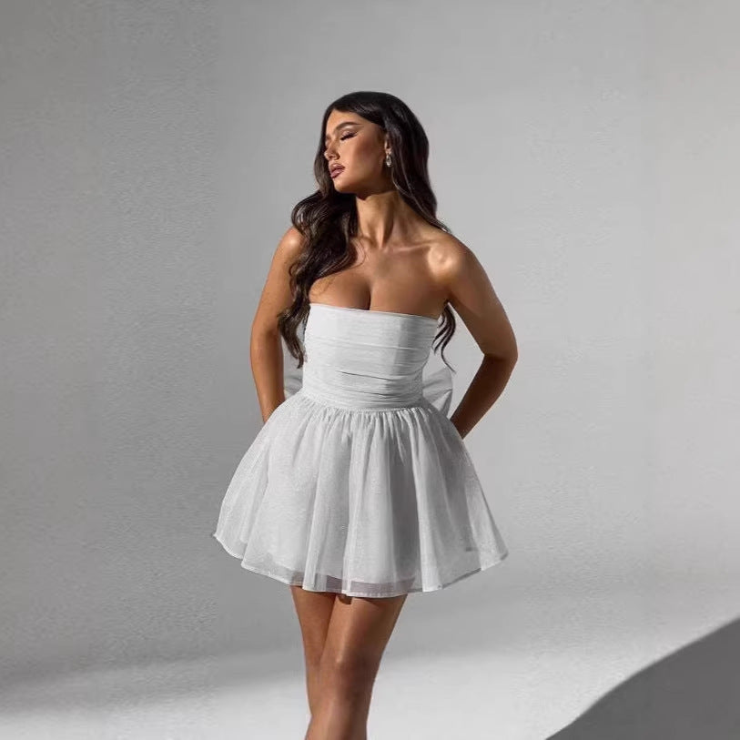 Damen Neckholder Minikleid mit schimmernden Details und eleganter Silhouette Echo Archiv