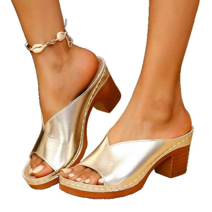 Damen Pantolette mit Metallic-Finish, V‑Ausschnitt und Korkplateau Echo Archiv