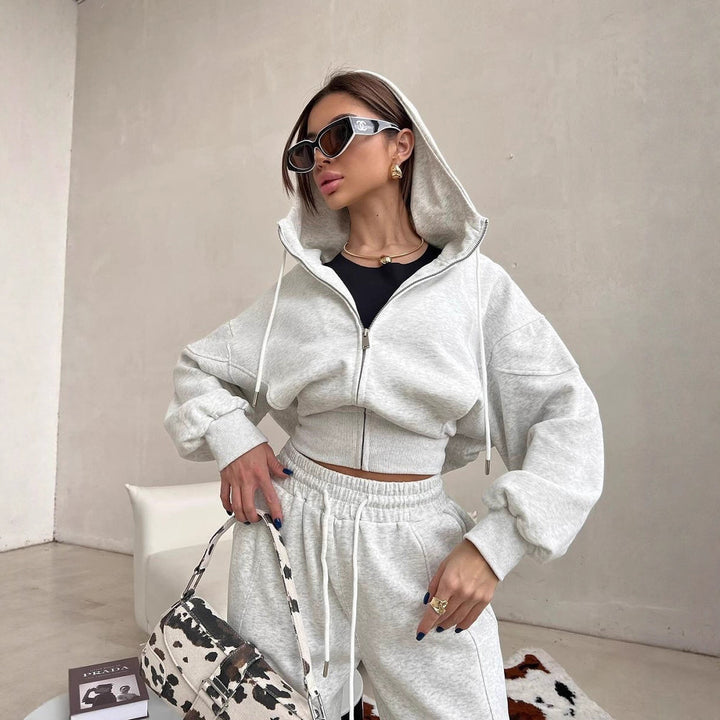 Damen Zweiteiliges Loungewear-Set mit kurzem Zip-Hoodie und hochtaillierter weiter Jogginghose – Auréline