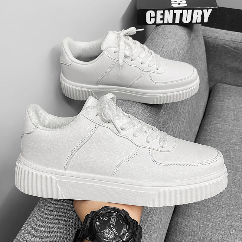 Unisex Plateau-Low-Top-Sneaker mit gepolstertem Einstieg und profiliertem Gummiaußensohle – Norré