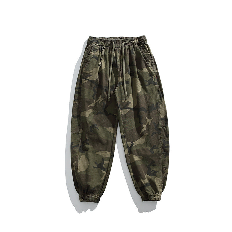 Herren Camouflage Cargohose im Jogger‑Stil mit Tunnelzugbund und elastischen Bündchen Echo Archiv