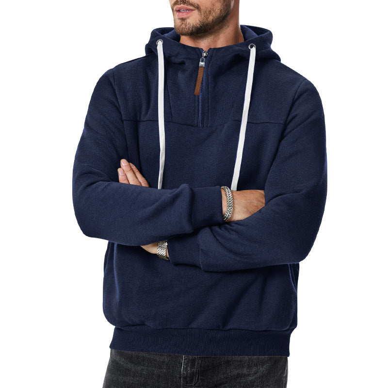 Herren modischer Kapuzenpullover mit Reißverschluss und dekorativen Details Echoarchiv