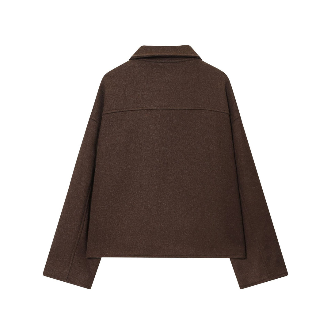 Damen kastige Wolljacke mit durchgehendem Reißverschluss, großen Pattentaschen und Hemdkragen – Célinea