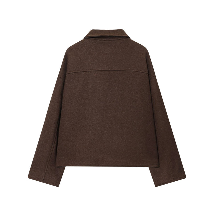 Damen kastige Wolljacke mit durchgehendem Reißverschluss, großen Pattentaschen und Hemdkragen – Célinea