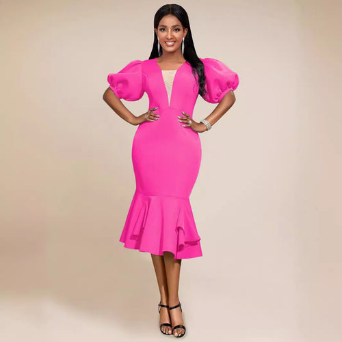 Damen figurbetontes Kleid mit voluminösen Puffärmeln und elegantem Rüschenabschluss Echo Archiv