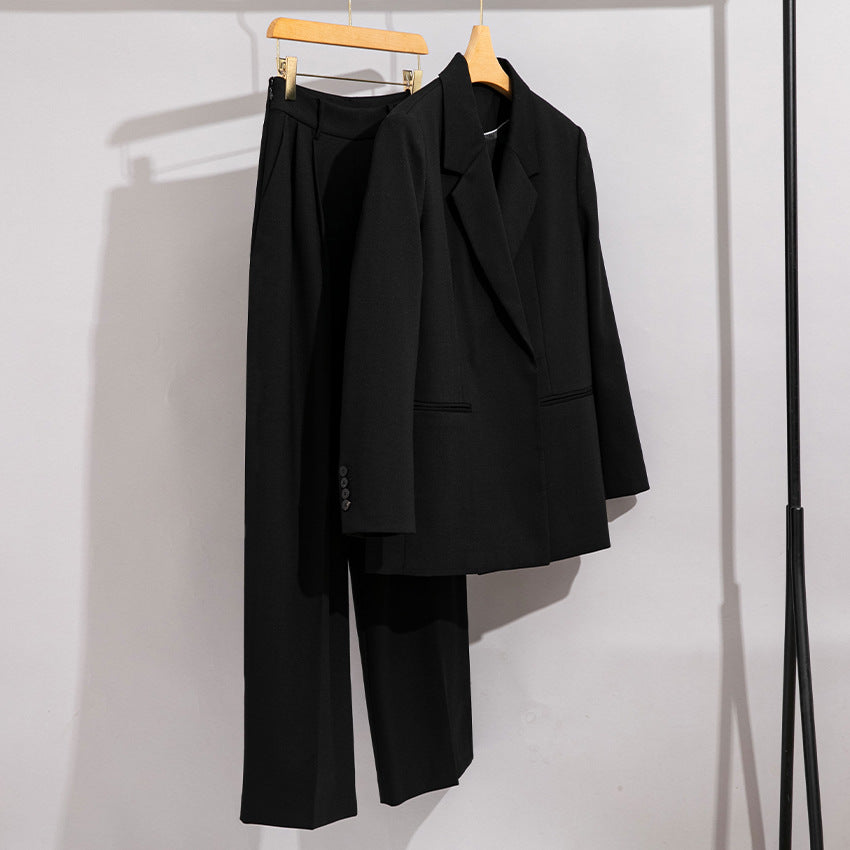 Damen Longline-Blazer mit verdeckter Knopfleiste und schmaler Silhouette Echoarchiv