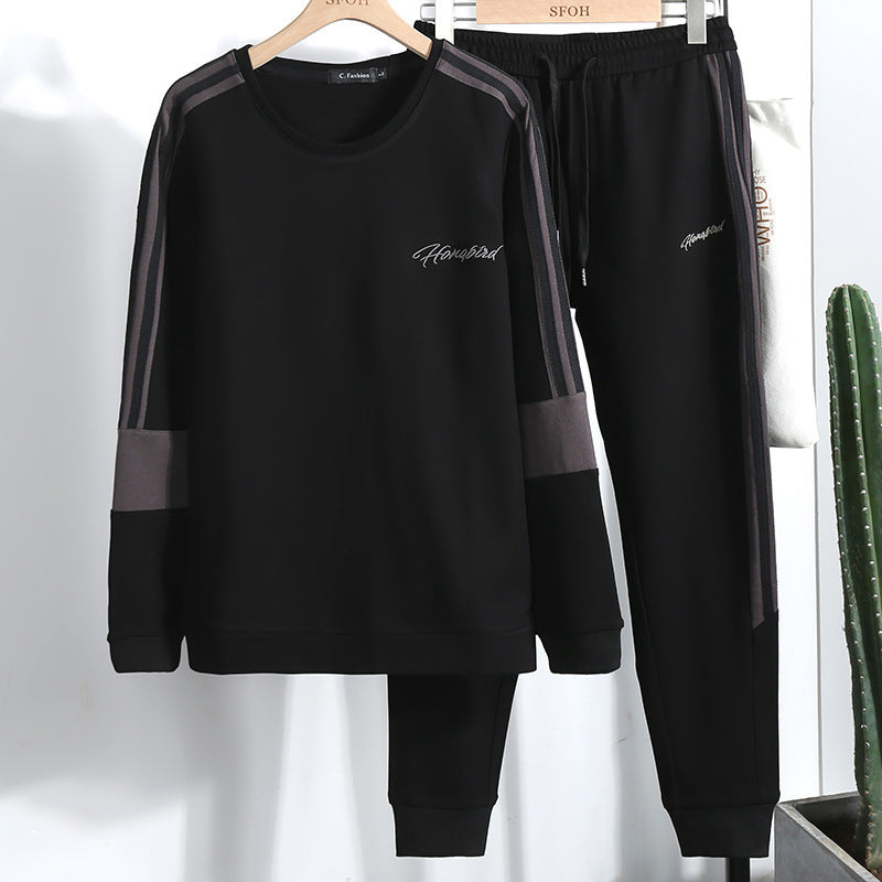 Herren athletisches Freizeit-Jogginganzug Set aus Baumwollmix mit seitlichen Zierstreifen und elastischem Bund Echoarchiv