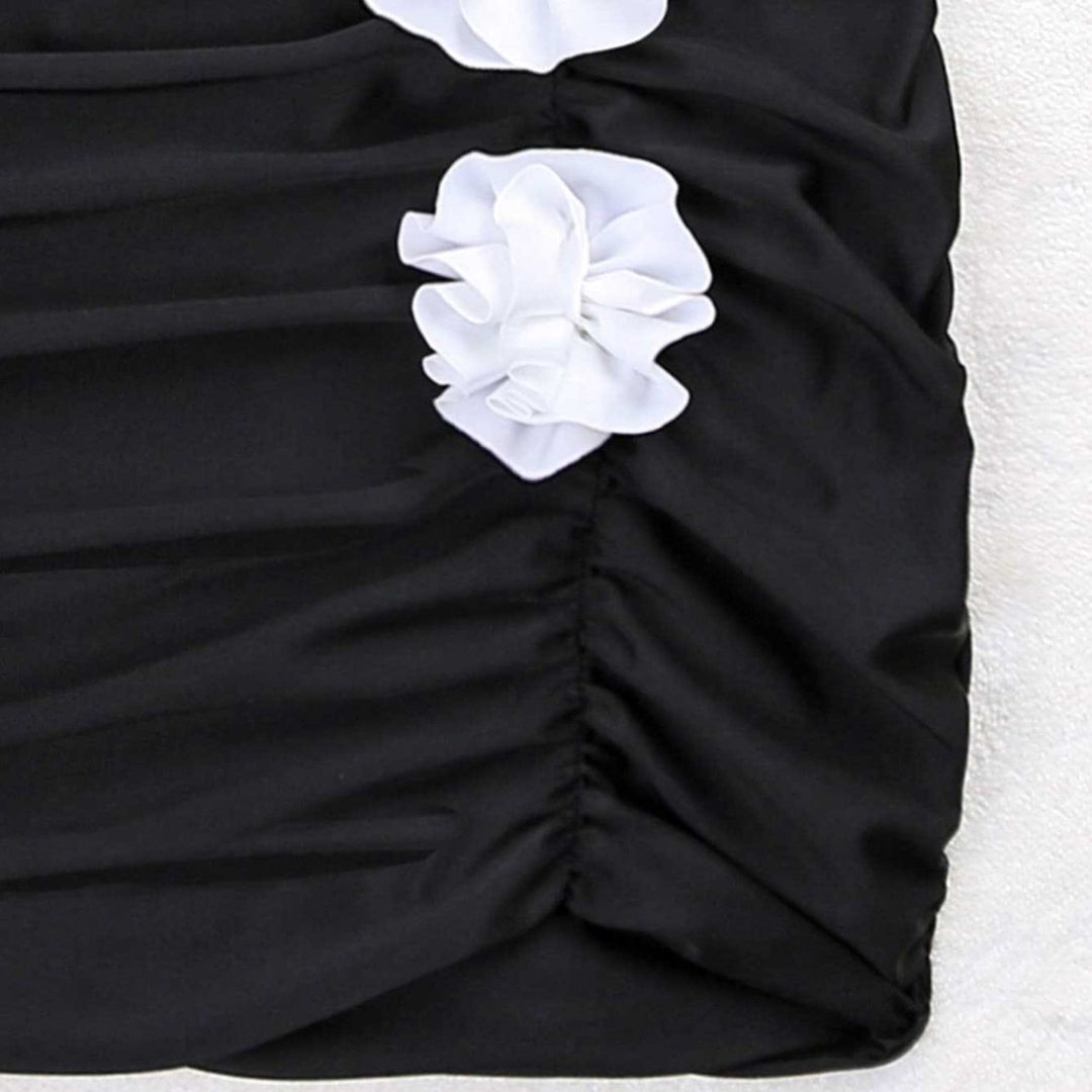 Damen Faltensetz mit dekorativen Blumen Echo Archiv