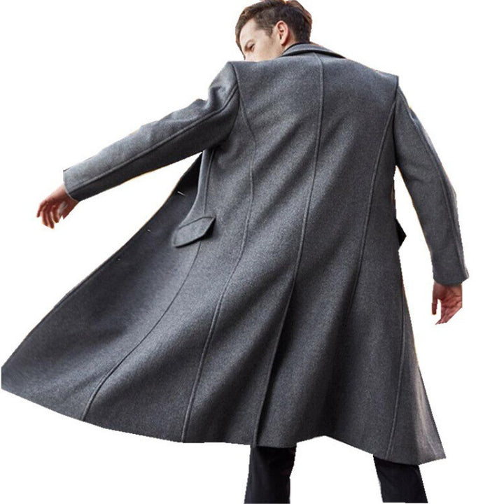 Herren eleganter Wollmantel im klassischen Schnitt mit tiefem Revers Echoarchiv