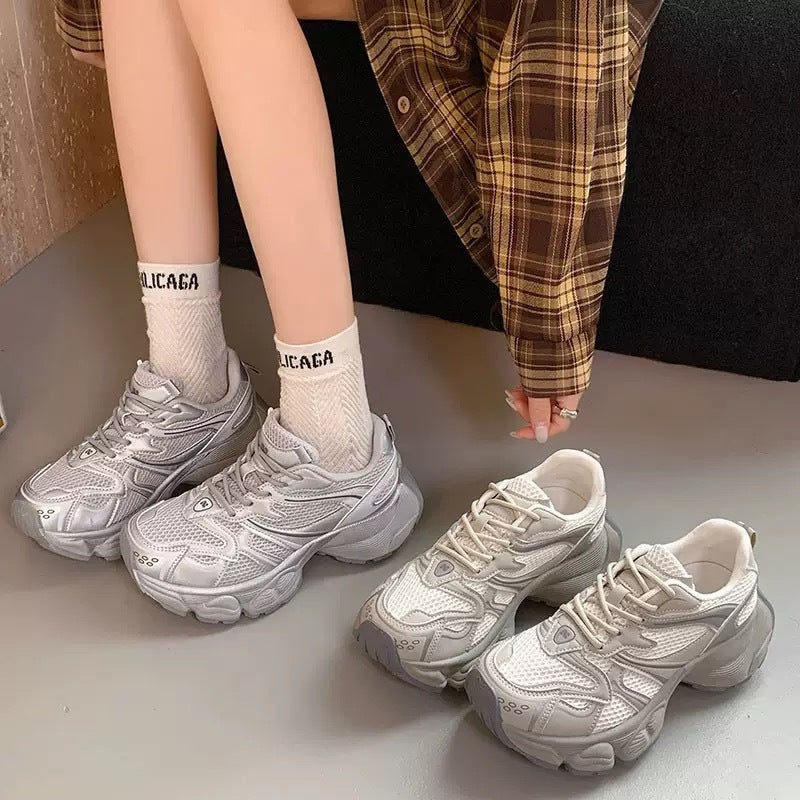 Damen Komfortable Lauf Sneakers mit atmungsaktivem mesh-Obermaterial und dämpfender Sohle Echo Archiv