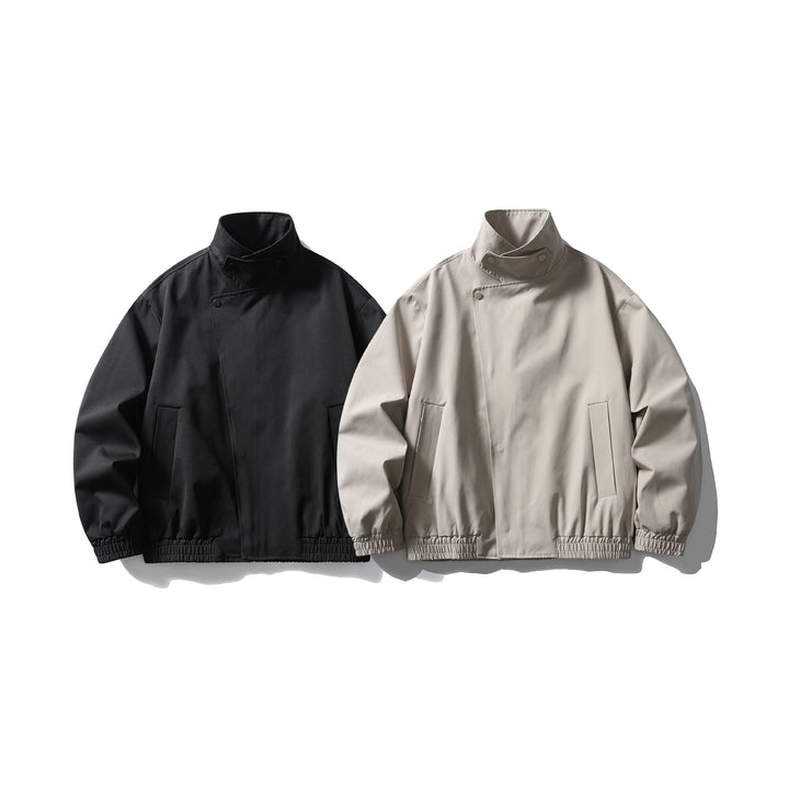 Unisex Kastig geschnittener Funktionsblouson mit hohem Funnelkragen und verdeckter Druckknopfleiste Echoarchiv