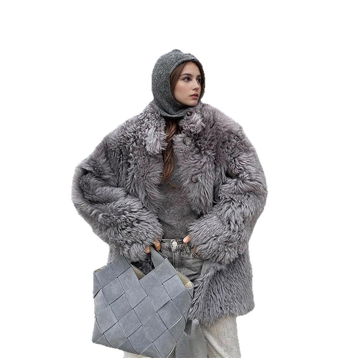 Damen Kurzer Oversize Webpelz‑Mantel mit voluminöser Lockenstruktur und Knopfverschluss Echoarchiv