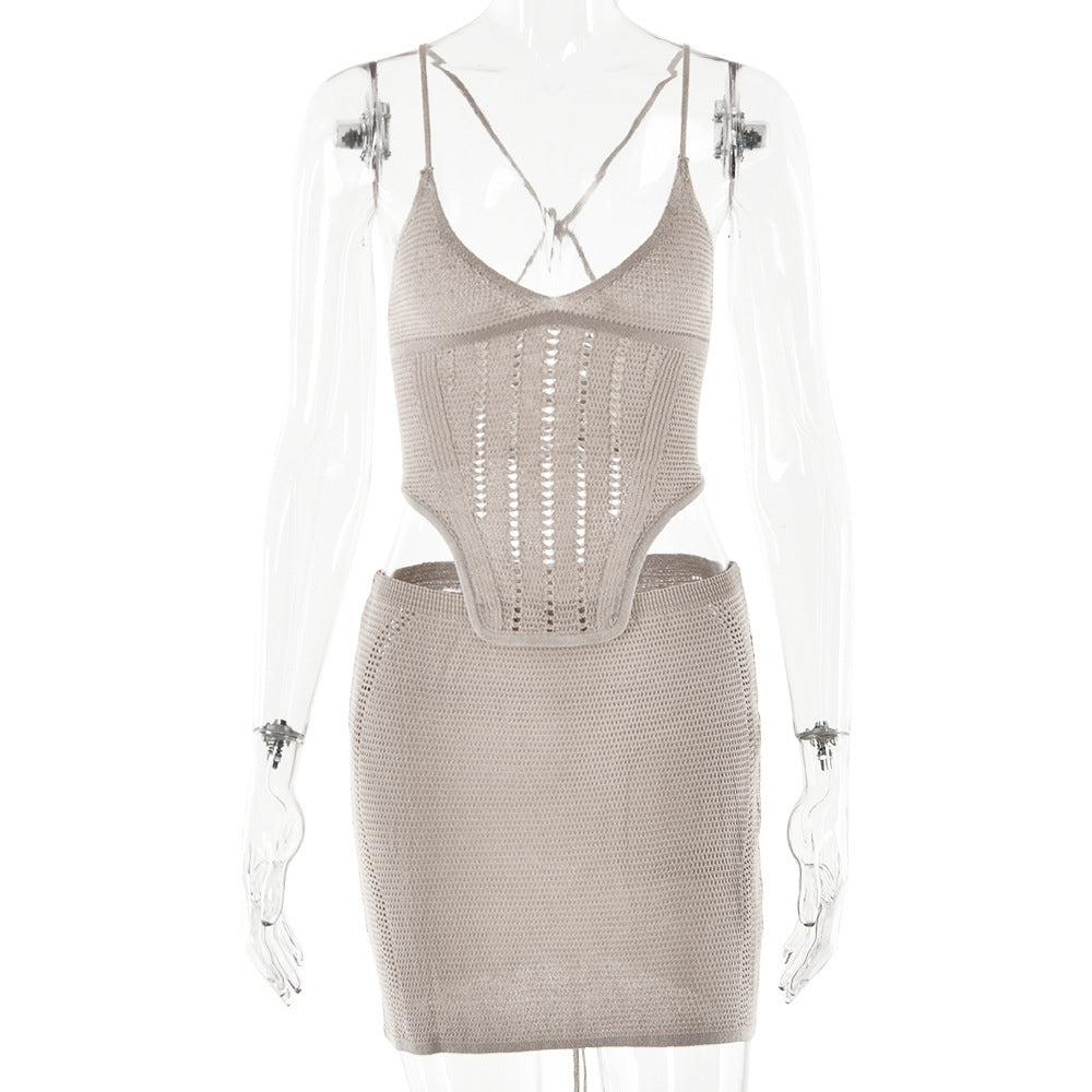 Damen Häkelkleid mit tiefem V-Ausschnitt und raffinierten Rüschendetails Echo Archiv
