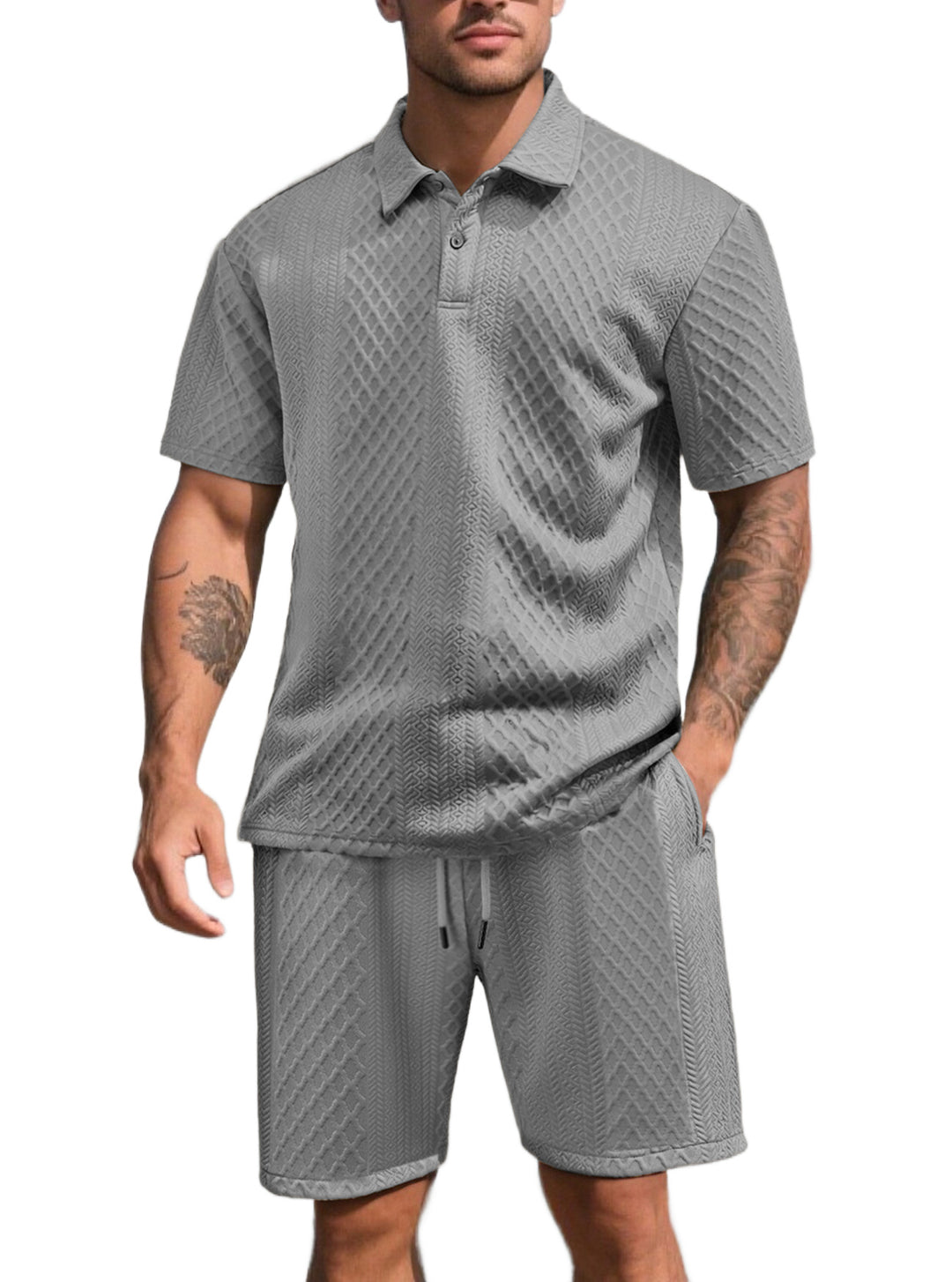 Herren nan dreidimensionales Relief-Freizeit-Set mit Polokragen, verdeckter Knopfleiste und elastischer Tunnelzugshorts Echo Archiv